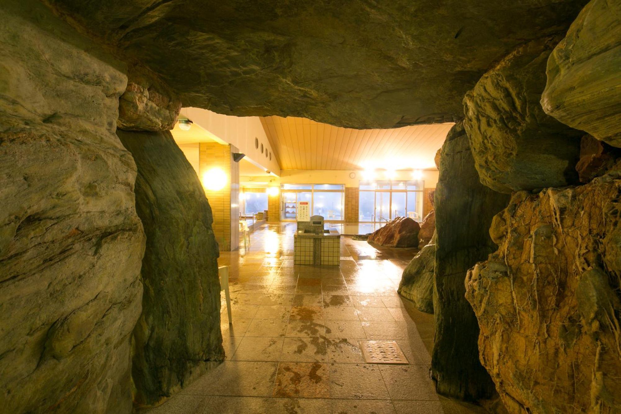 Kintarou Onsen Hotel Uozu Eksteriør billede
