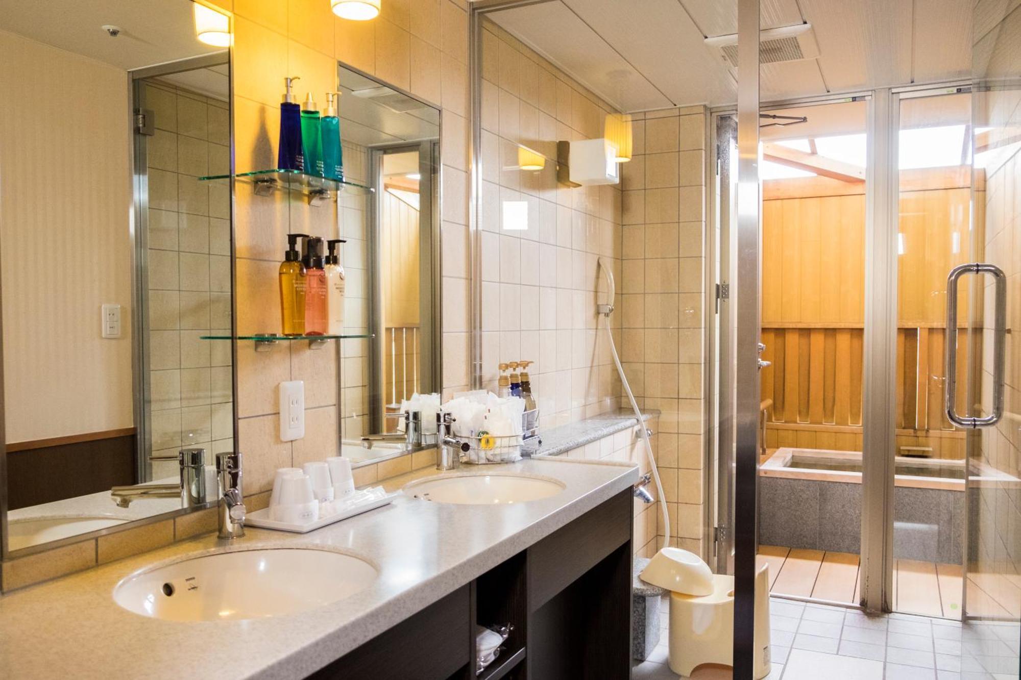 Kintarou Onsen Hotel Uozu Eksteriør billede